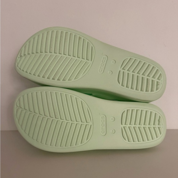 CROCS Women’s Getaway Mint Green Platform Toe Loop Slide Sandals Flip Flops W9 - Picture 7 of 9